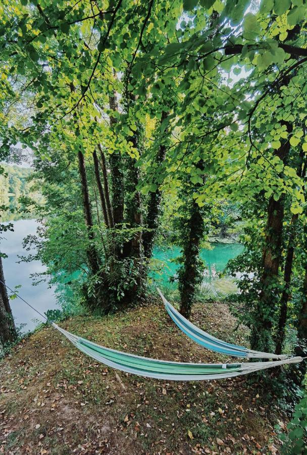 Riverland Gornji Zvečaj Esterno foto