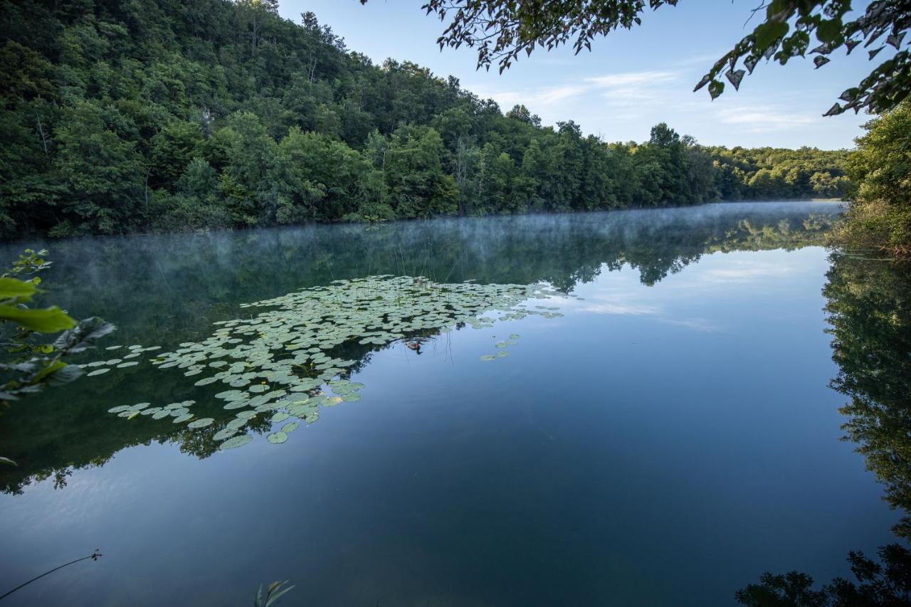 Riverland Gornji Zvečaj Esterno foto