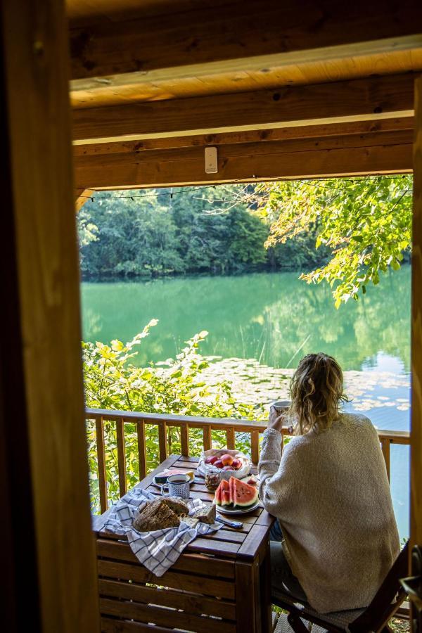Riverland Gornji Zvečaj Esterno foto