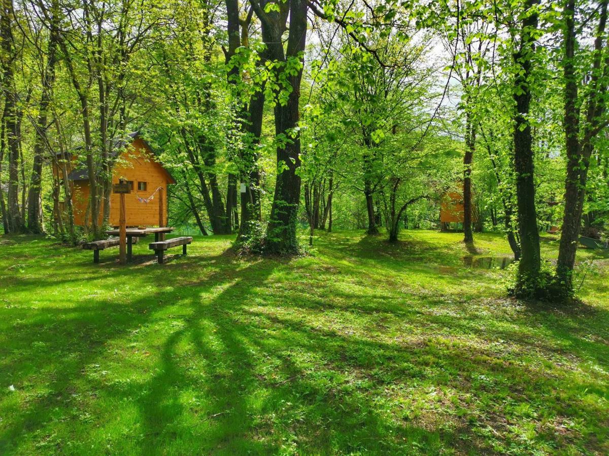 Riverland Gornji Zvečaj Esterno foto